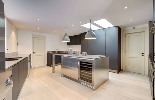 Chamonix City Centre Apartment | Luxury penthouse in central Chamonix with Mont Blanc Views