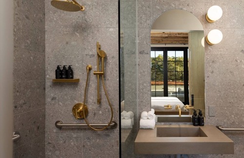 Lower State Hotel | Luxury Penthouse with Lounge, Private Balcony, Fire Pits!