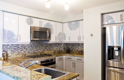 Coconut Grove Apartment | Luxury Penthouse w/Private Rooftop Terrace in Coconut Grove Hotel!