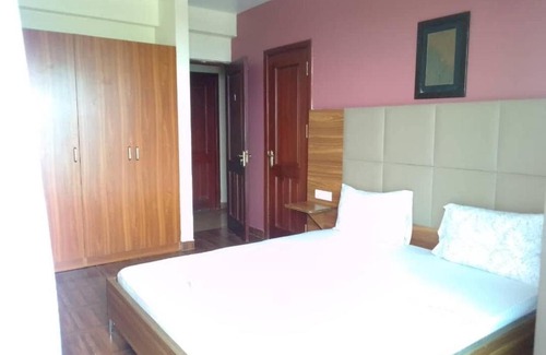 Upanga East House | Luxury Private room at Uhuru Heights