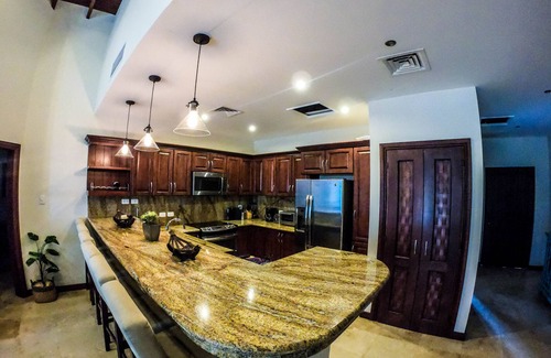 Pristine Bay House | Luxury Private Villa At Pristine Bay Resort