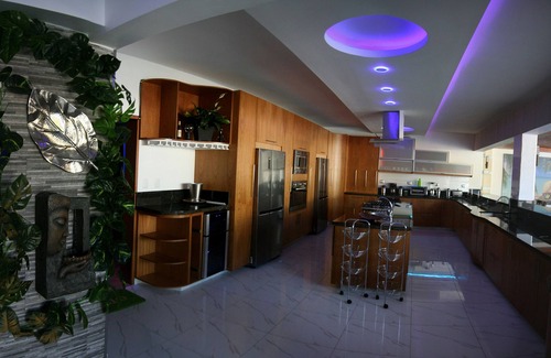 Villas Ana Maria Villa | Luxury private villa for bachelor parties/weddings/birthdays, near beaches&bars