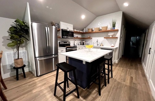 Burton Apartment | Luxury Ranch Resort & Event Venue Near Roundtop - Sleeps 57