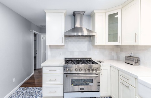 Noddin House | Luxury remodeled home in the heart of Los Gatos - Home Away from Home!
