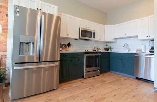 Duluth Apartment | Luxury Residential Suite Duluth Press 101