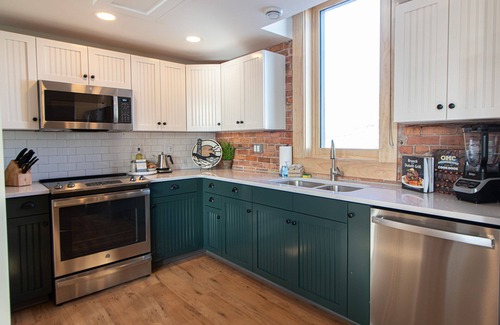 Duluth Apartment | Luxury Residential Suite Duluth Press 203