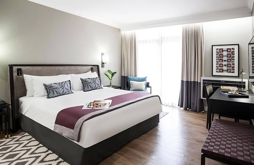 Gaborone Hotel | Luxury Resort in the Center of Gaborone! Free Airport Transfer, Pool and Spa!