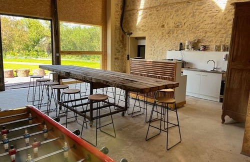 Coulaines Cottage | Luxury Retreat: Heated Pool, Jacuzzi, Fitness, Near Le Mans