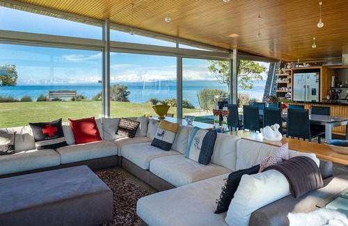 Tasman House | Luxury Retreat House in Kina - Tasman Bay, Nelson