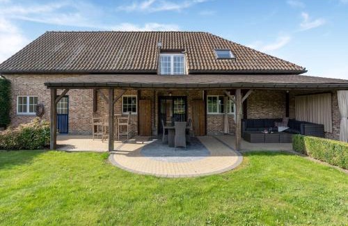 Alken House | Luxury Retreat with furry friends, cleaning included