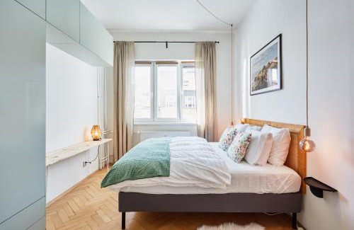 Podoli Apartment | Luxury riverside apartment