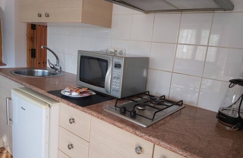 Iznajar Apartment | Luxury Roof Terrace Apartment With Amazing Views, a chlorine free Pool/hot tub