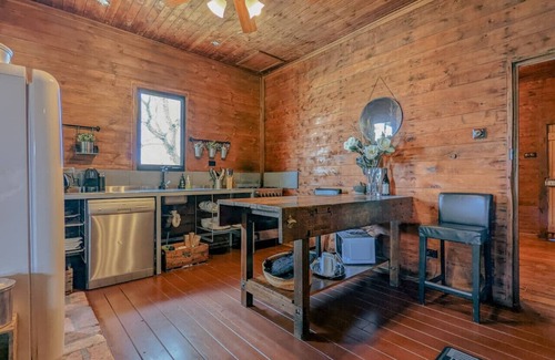 Broke Cottage | Luxury Rustic Cottage in Hunter Valley