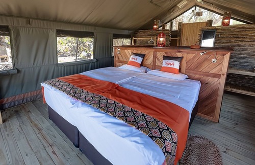 Maun Cabin | Luxury safari tent between Maun and Moremi