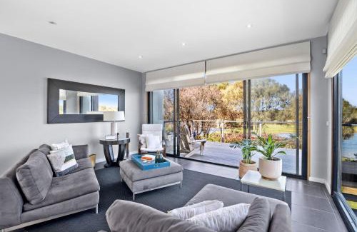 Torquay House | Luxury Sands Golf Escape with Pool and Views