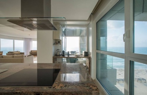 Kerem HaTeimanim Condo | Luxury Sea Front Dream
