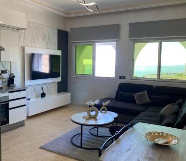 Bni Makada Apartment | Luxury sea view apt tanger with Swimming pool