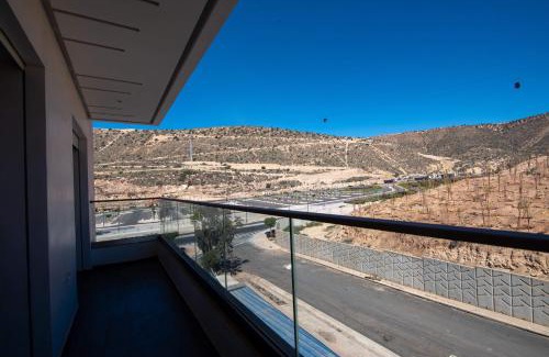 Secteur Touristique Apartment | Luxury Seafront Apartment 99sqm with 2 Bedrooms and Wi-Fi Unlimited
