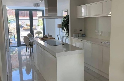 Rhos on Sea House | Luxury seafront home in Rhos-on-Sea