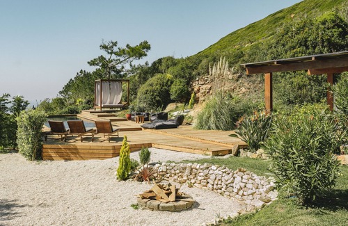 Barril de Cima Villa | Luxury Seaside Beach, Family Villa with pool and private garden near Ericeira
