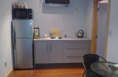 Portage Apartment | Luxury Self Contained Unit,Wide Views