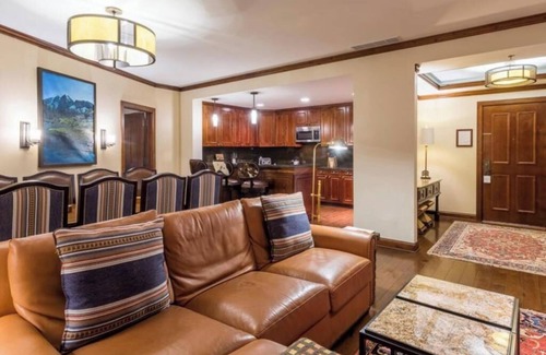 Aspen Condo | Luxury ski in/ski out 3BR Ritz-Carlton Residence Club condo w/resort amenities!