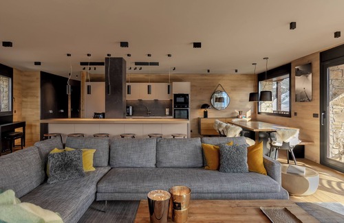 Soldeu Apartment | Luxury Snow Peak Residence