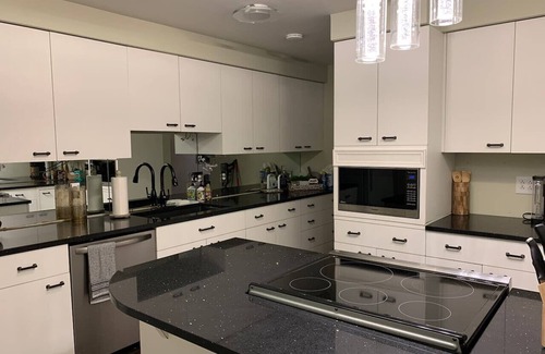 Oakwood Historic District House | Luxury Spa Suite on 3rd