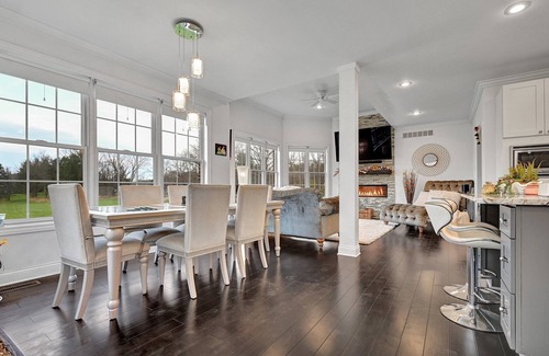 Shaftsburg House | Luxury Spacious 5-bedroom house with fitness room, pingpong, deck in Okemos