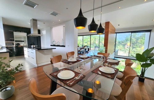 Choeng Thale Apartment | Luxury spacious family penthouse Layan Laguna