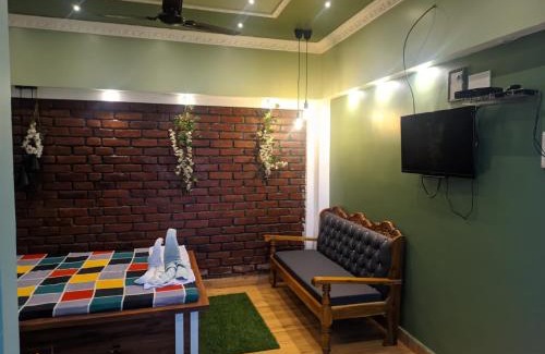 Bhubaneshwar House | Luxury stay at Pravuprasad Homestay near Bhubaneswar Airport and Railway Station