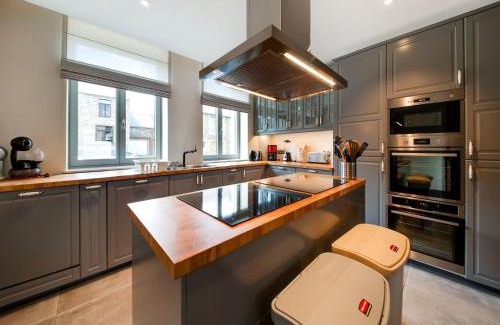 Bourseigne-Vieille House | Luxury Stay La Croix Scaille, cleaning included