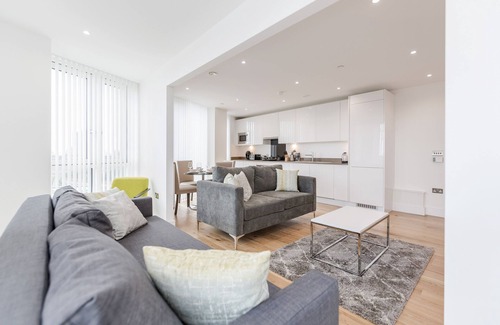 Stratford and New Town Apartment | LUXURY STRATFORD APARTMENT
