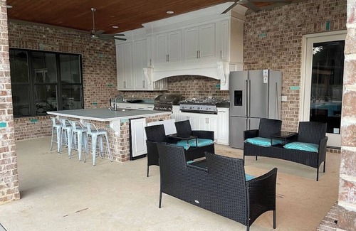 Brandon House | Luxury suites