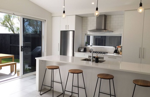 Papamoa Beach House | Luxury Summer Beach Getaway | Perfect for Families!