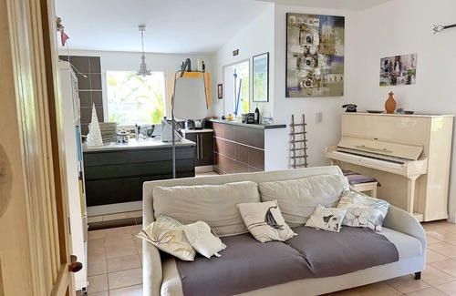 Le Francois House | LUXURY SWIMMING POOL & GARDEN near the East Cape lagoon