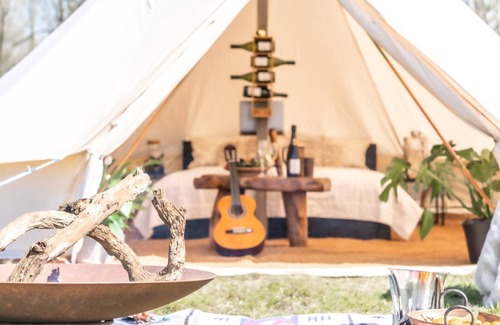 Ewhurst Green RV Rental | Luxury under canvas at Oastbrook