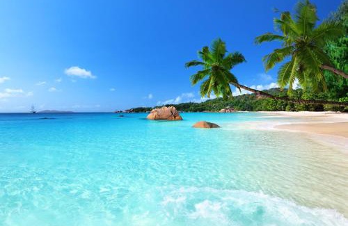 La Misere Villa | Luxury Vacation Villa in Seychelles by CliffHanger Villas