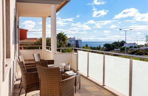 Portimao Villa | Luxury Vau Beach Villa with Private Heated Pool