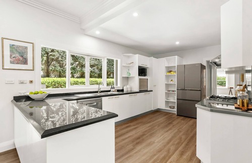Vaucluse House | Luxury Vaucluse home, close to beach, 10 min from CBD