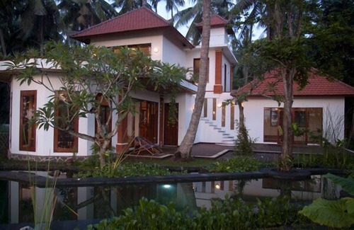 Jasri Villa | LUXURY VILLA 5 PAX BY CANDI DASA, 20 MTR POOL, ENDLESS RICEFIELD/OCEAN VIEWS