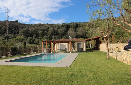 Torrazza Villa | Luxury villa for families and vacationers with PET s