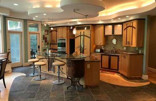 Raleigh Villa | LUXURY VILLA IN A LUXURIOUS NEIGHBORHOOD IN CARY/RALEIGH