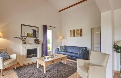 Vasles Villa | Luxury Villa in France with Pool