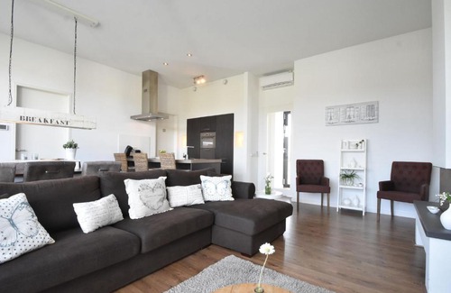 Zeewolde Villa | Luxury Villa in Harderwijk with sauna near Lake