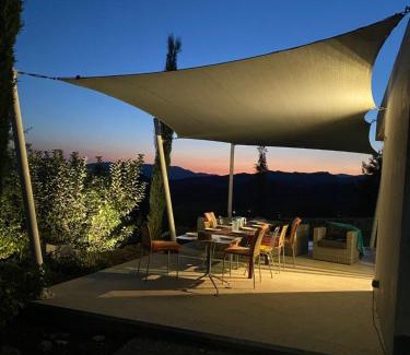 Ora Villa | Luxury Villa Pluto Stunning Mountain Views