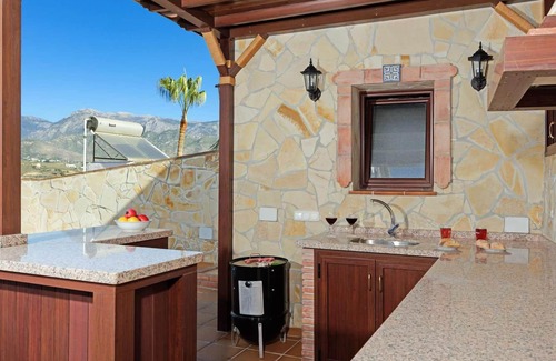 Punta Lara Villa | Luxury villa, pool table, hot tub, close amenities