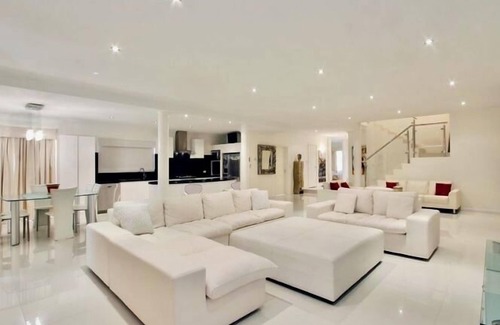 Munster House | Luxury Villa W Pool and Spa