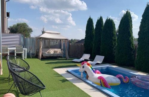 Kerepes Villa | Luxury Villa with Pool close to the Hungaroring