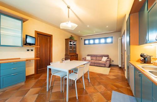 Villafalletto Apartment | Luxury Villa with Swimming Pool - Free Parking & WiFi